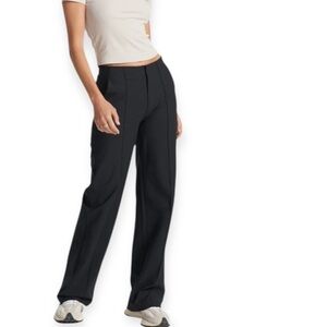 Vuori Wide Leg Pants in Black size Large